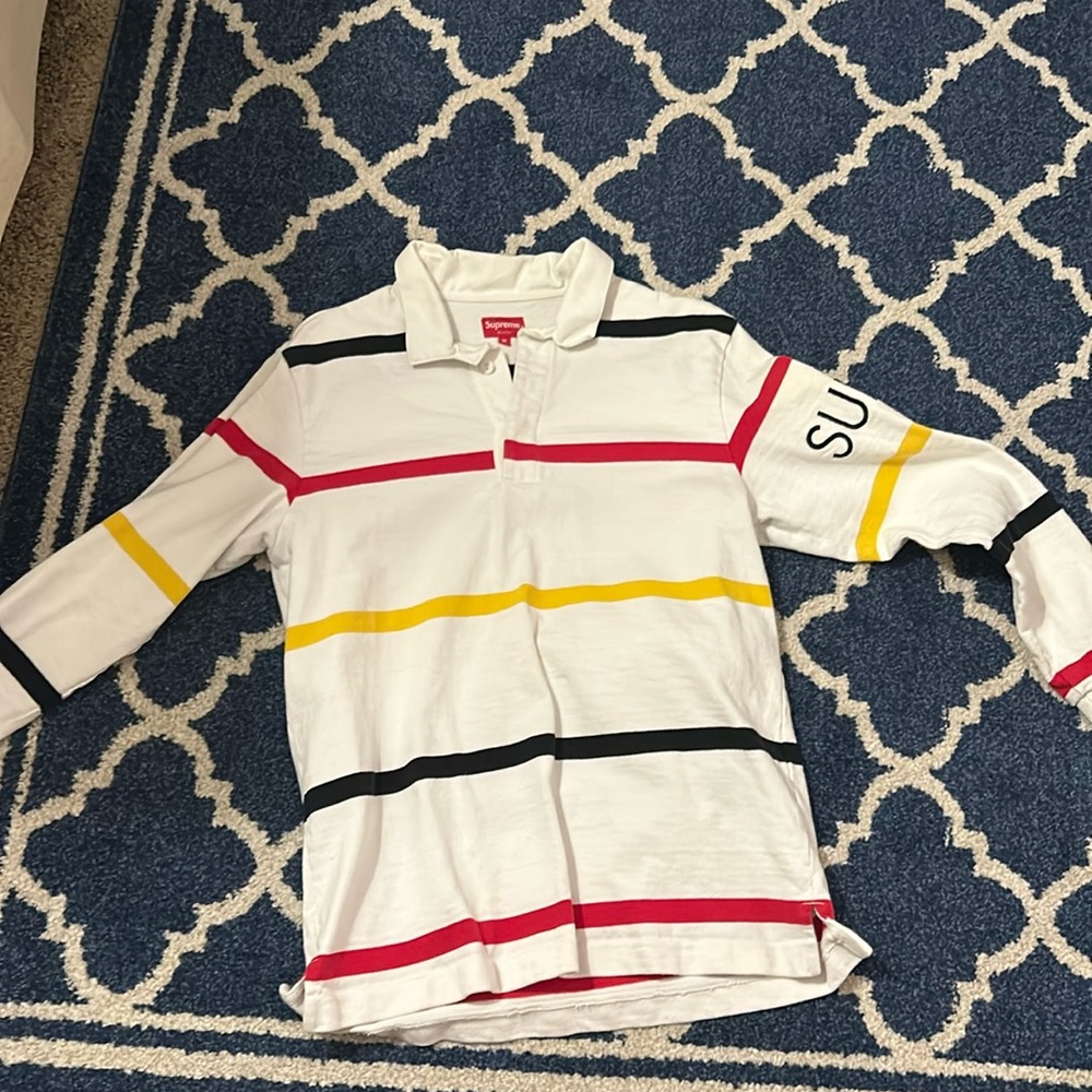 Supreme collared